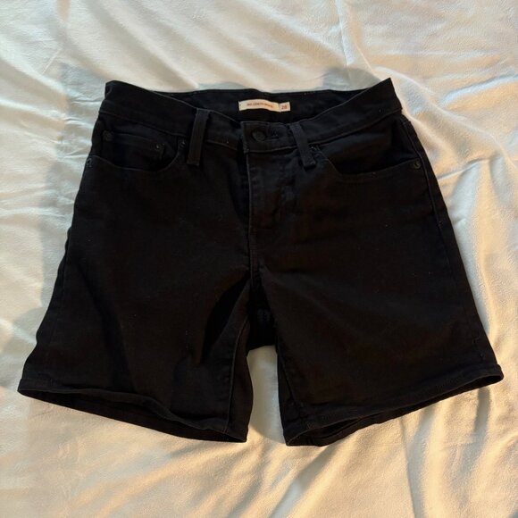 Levis Mid Length Shorts - Picture 1 of 3